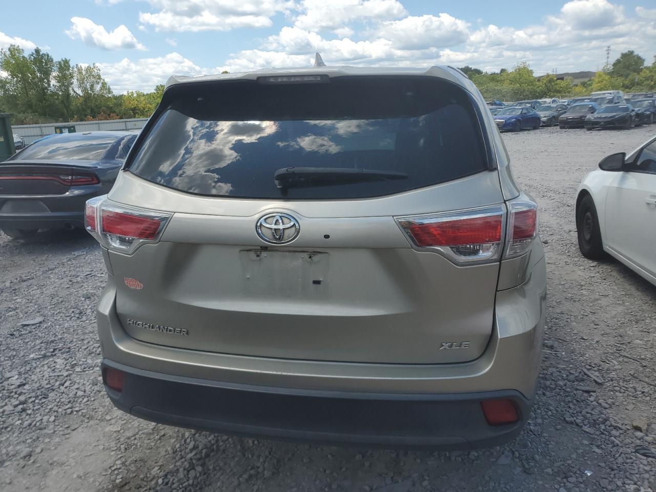 2014 Toyota Highlander Xle VIN: 5TDKKRFH5ES010953 Lot: 67965494