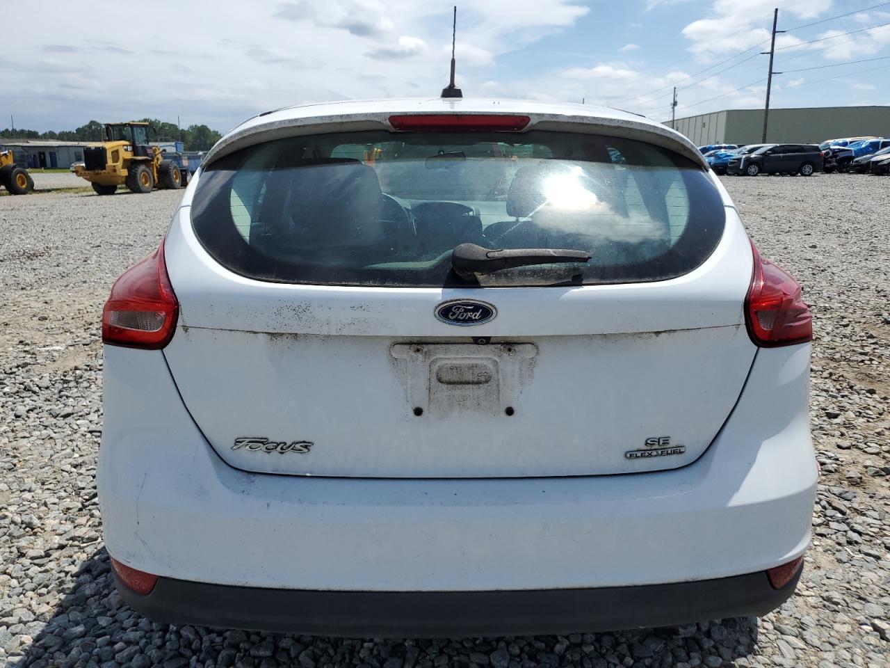 1FADP3K26FL351277 2015 Ford Focus Se