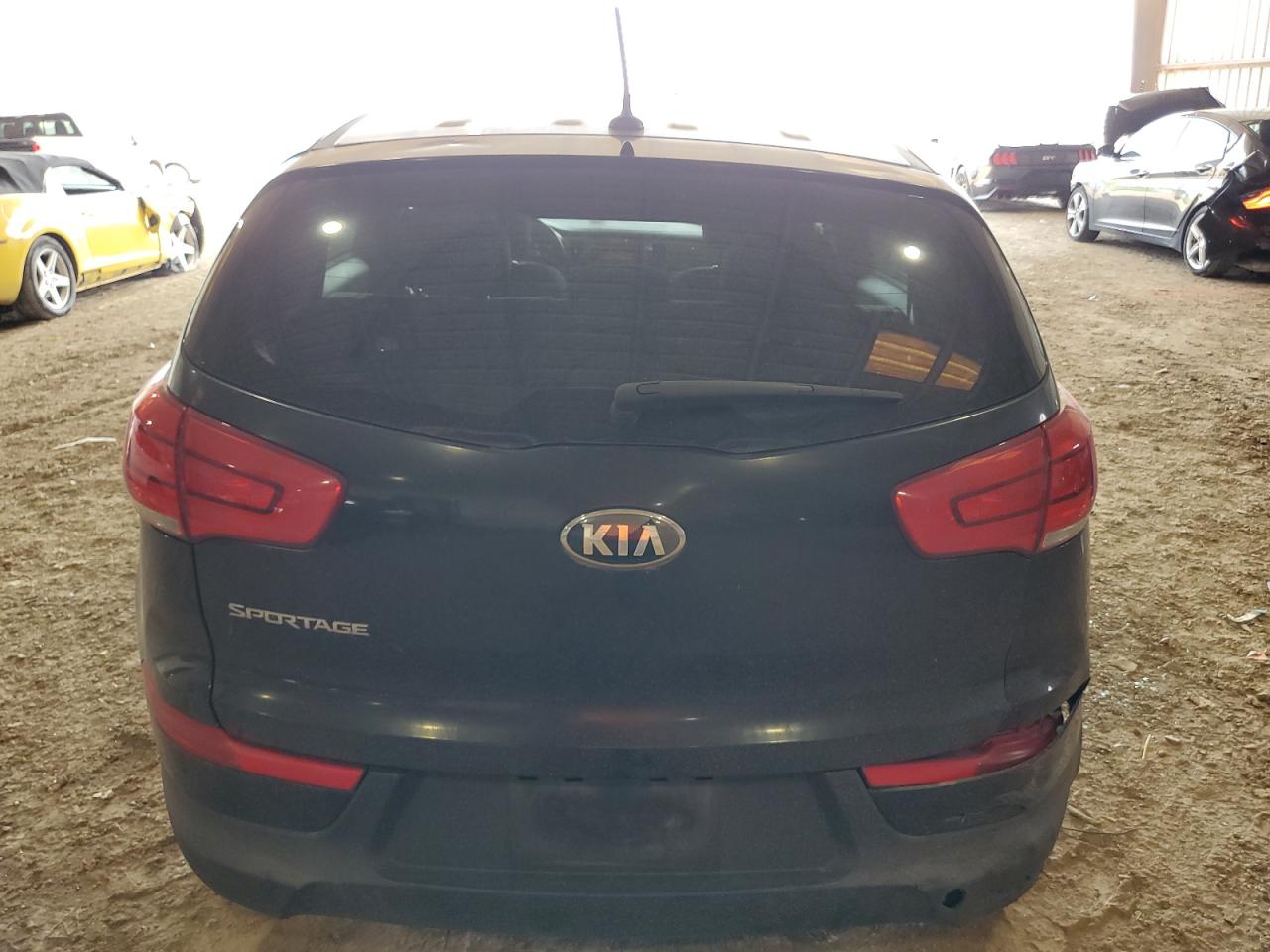 KNDPB3AC0G7818977 2016 Kia Sportage Lx