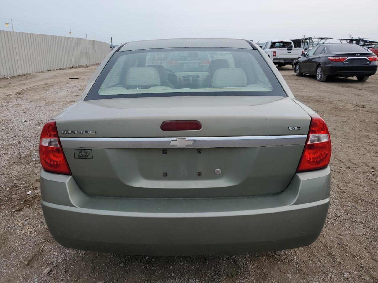 2004 Chevrolet Malibu - Image 6