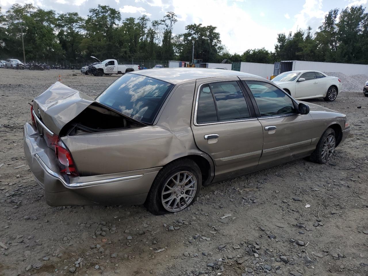 2003 Mercury Grand Marquis - Image 3