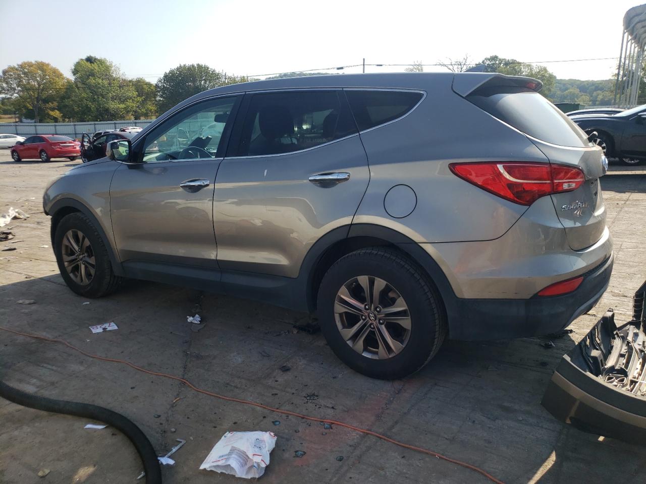 5XYZT3LB5GG317189 2016 HYUNDAI SANTA FE - Image 2