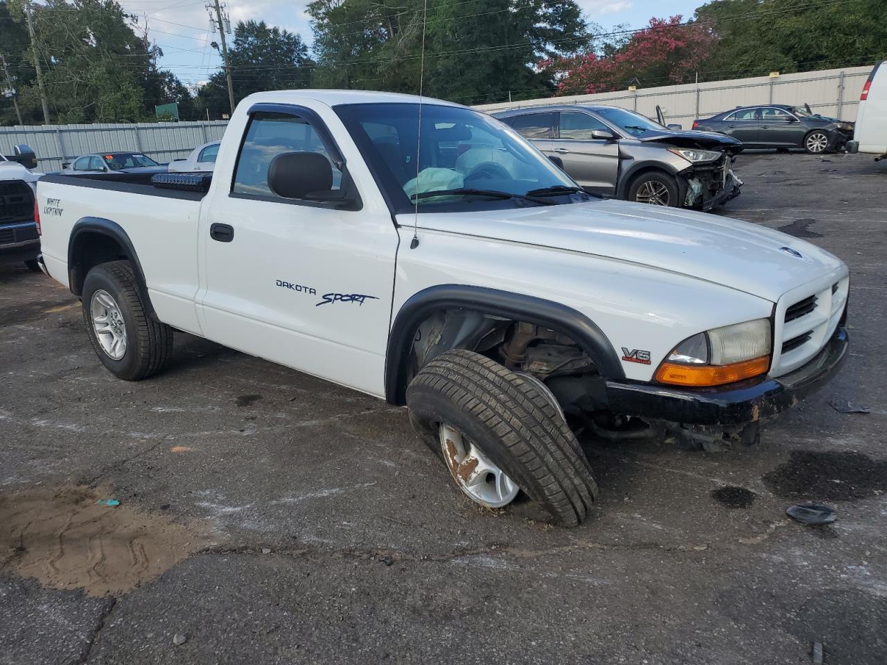2000 Dodge Dakota - Image 4