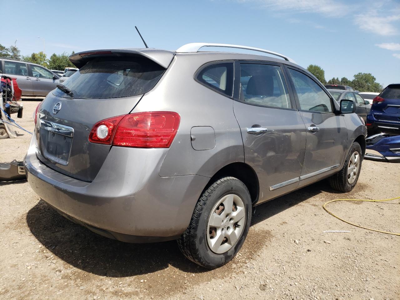 2014 Nissan Rogue - Image 3