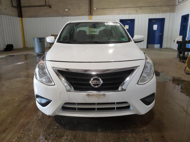 NISSAN VERSA 2018 White