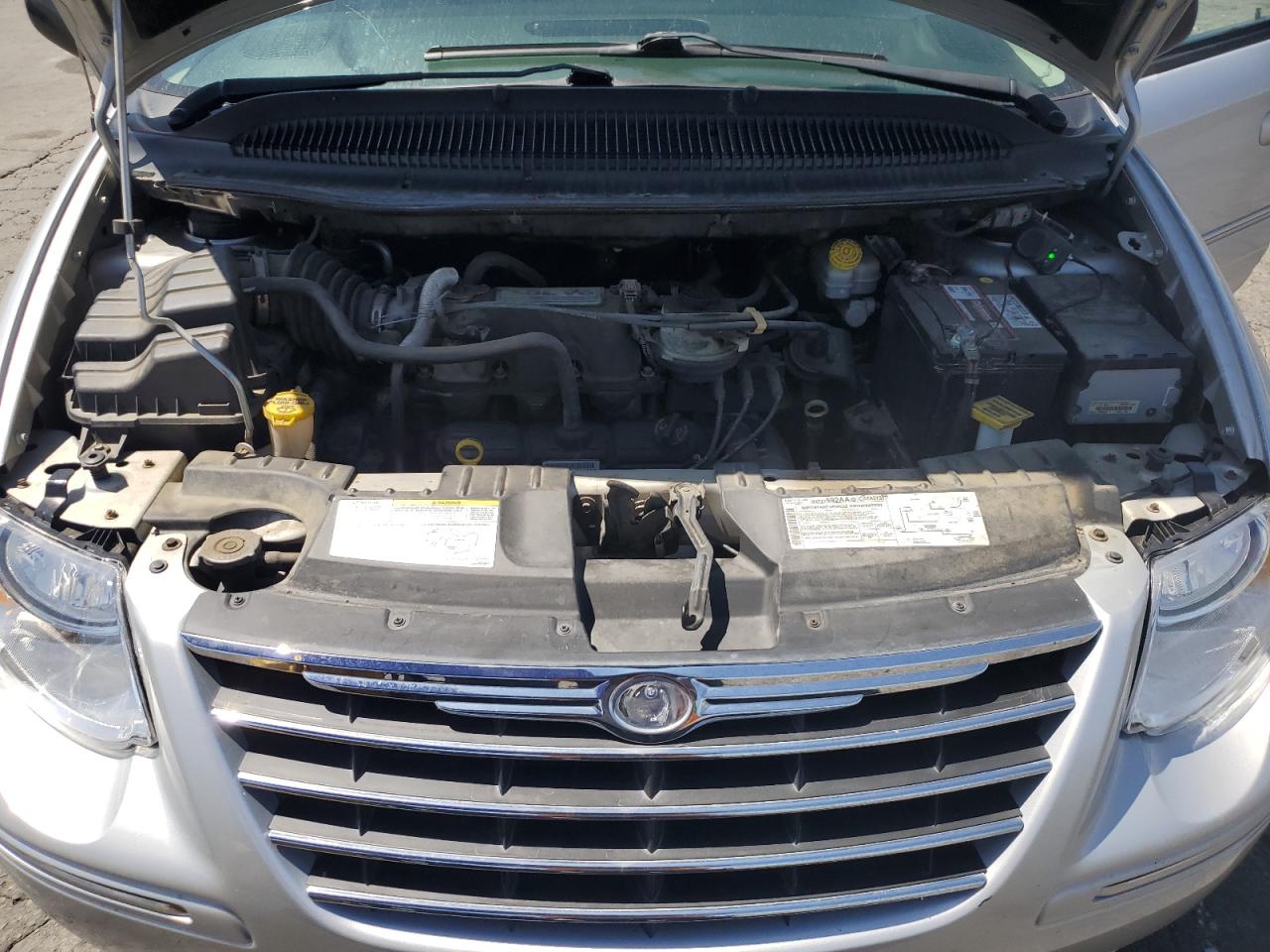 2006 Chrysler Town & Country Limited VIN: 2A4GP64L86R640435 Lot: 69213844