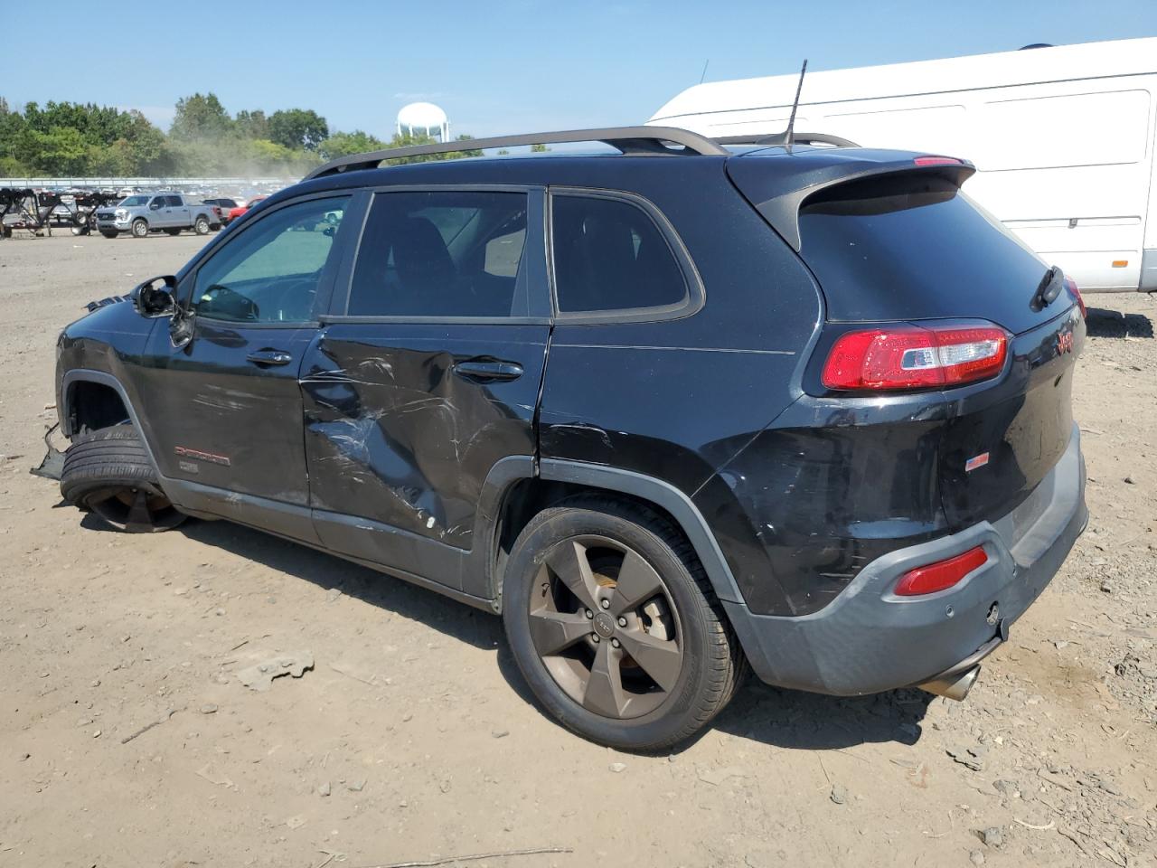 2016 Jeep Grand Cherokee - Image 2