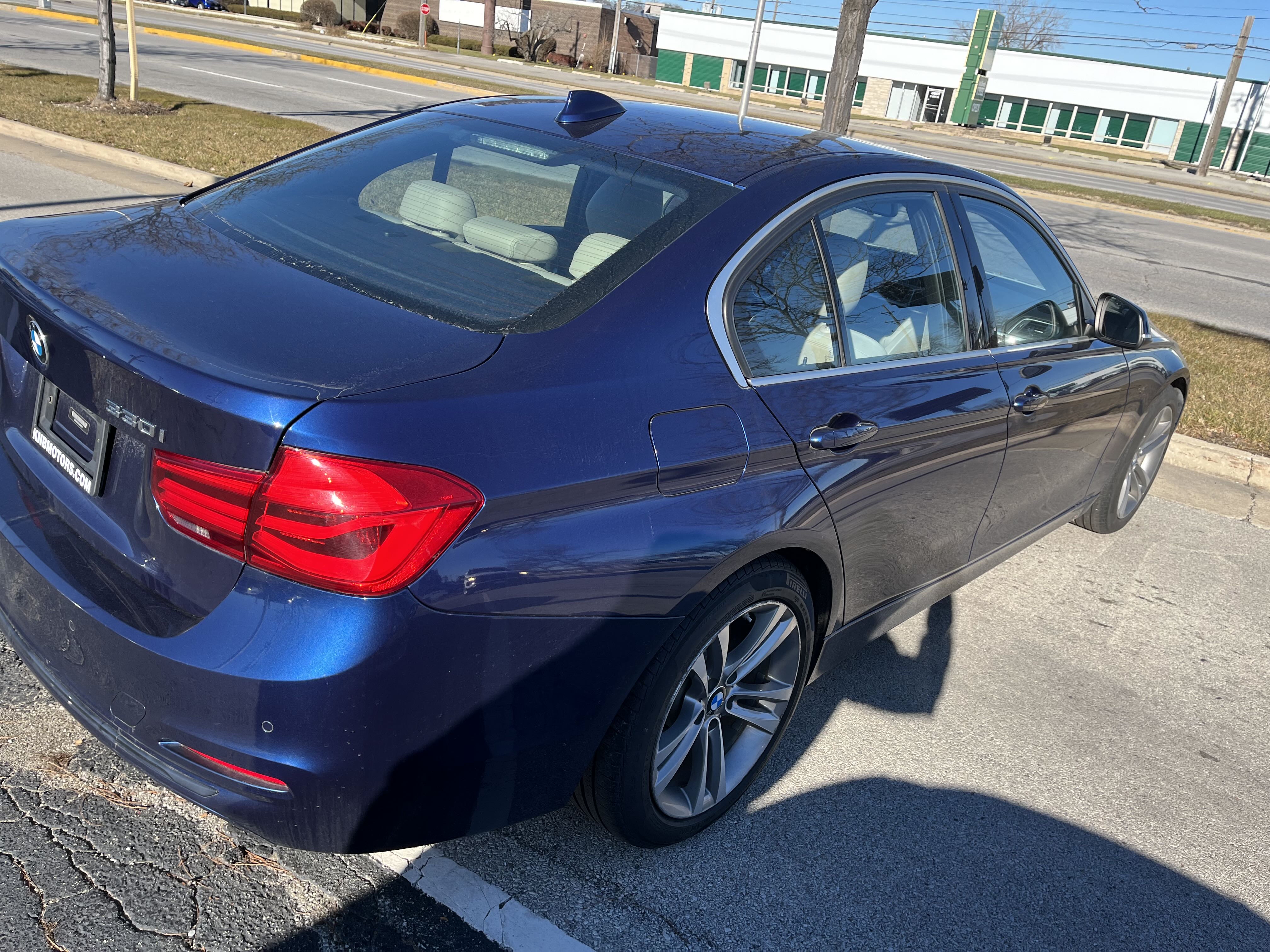 2017 BMW 330 I vin: WBA8B9C53HK884571