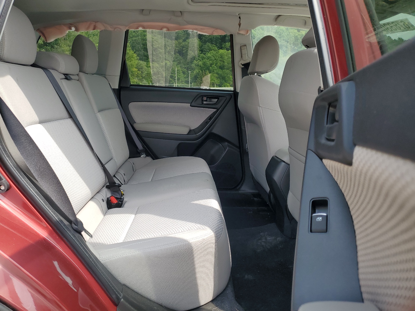 JF2SJAEC5HH555989 2017 Subaru Forester 2.5I Premium