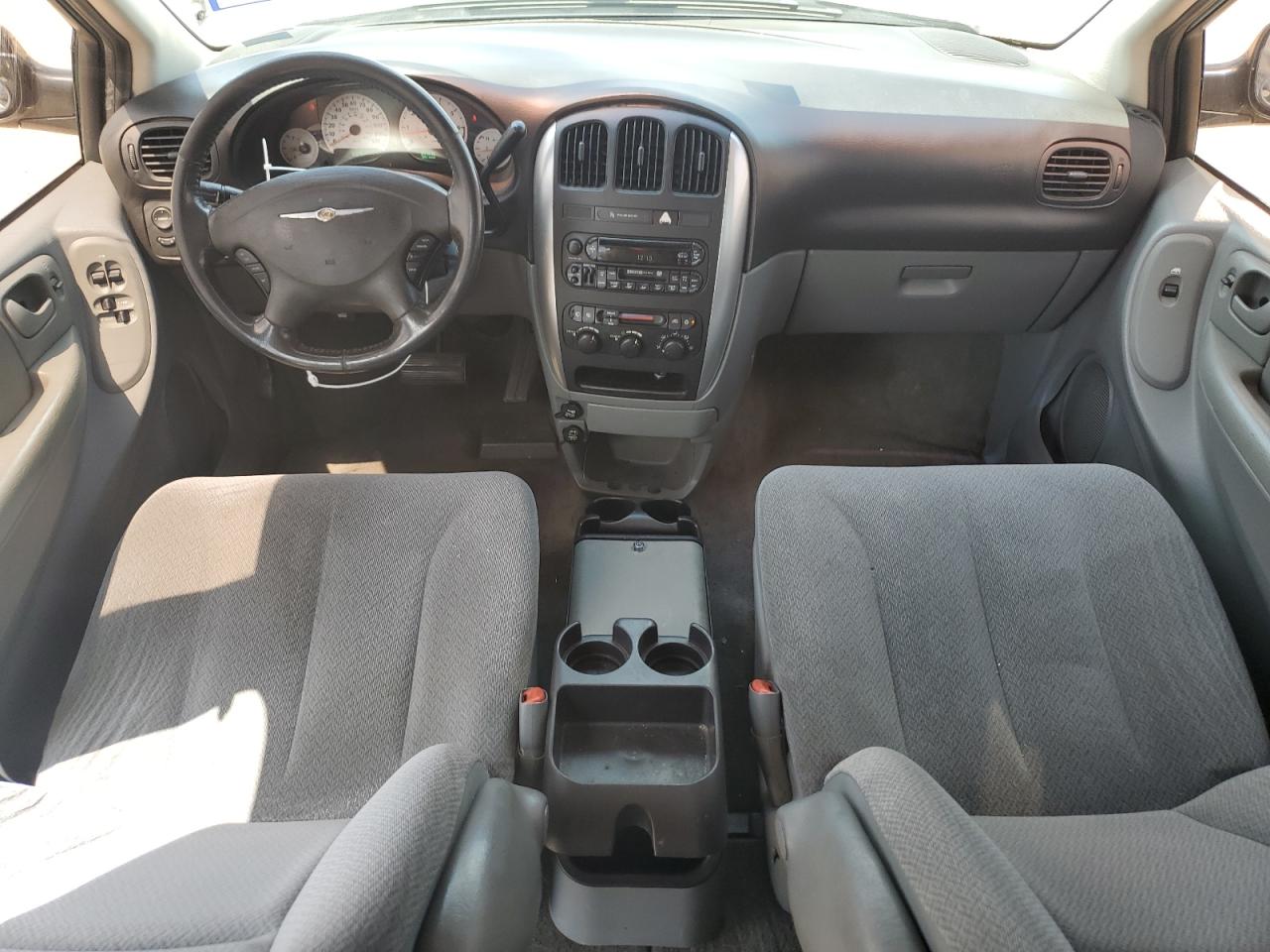 2005 Chrysler Town & Country Touring VIN: 2C4GP54L95R583998 Lot: 66485004