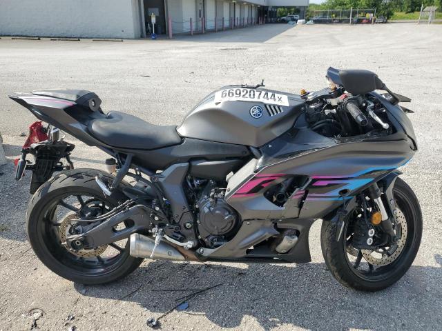 2024 Yamaha Yzfr7 
