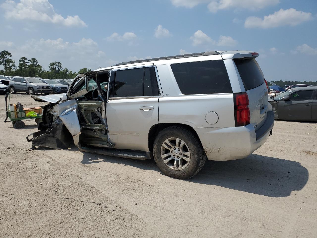 1GNSCBKC9FR725028 2015 CHEVROLET TAHOE - Image 2