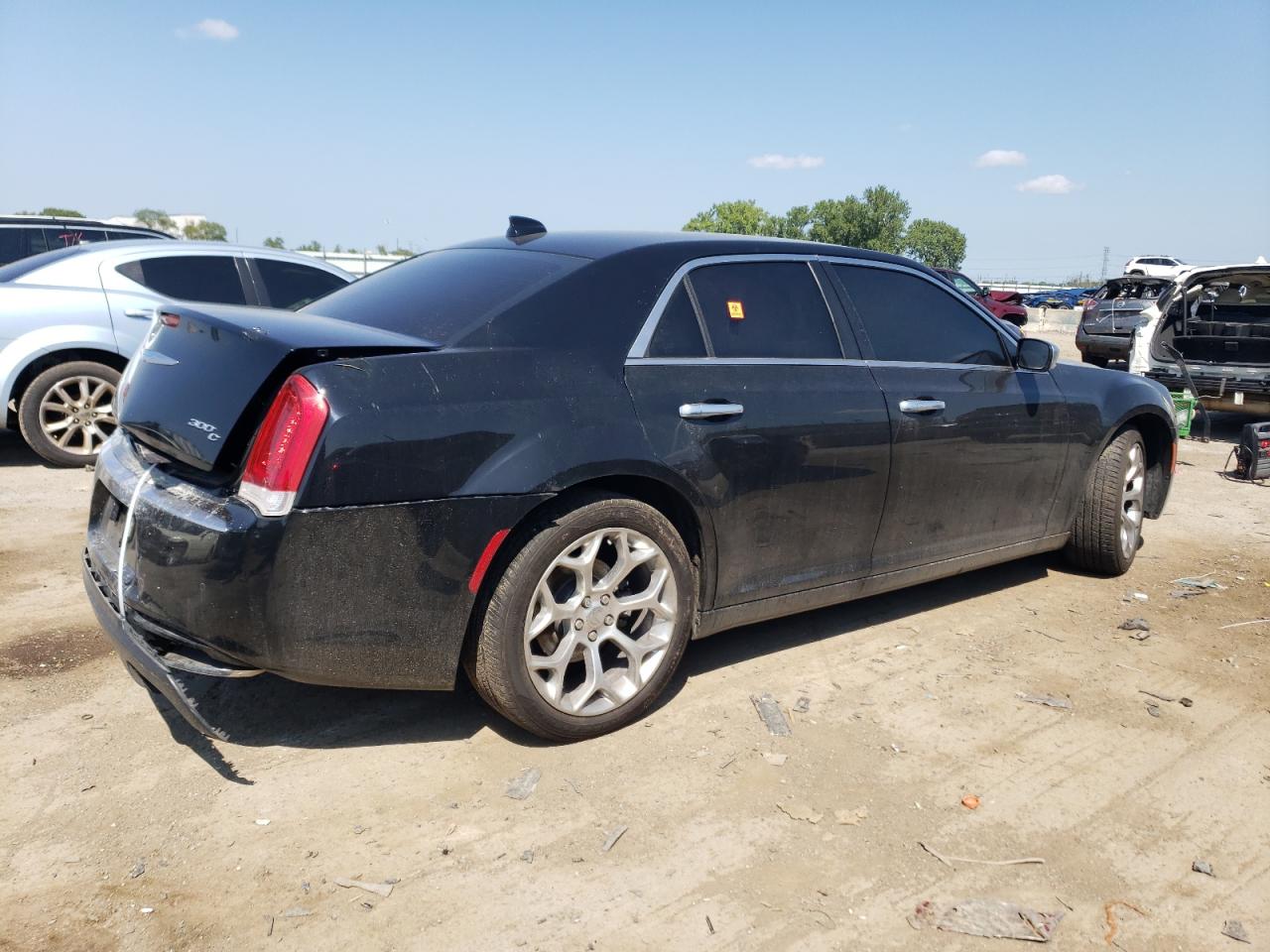 VIN 2C3CCAPTXJH256416 2018 CHRYSLER 300 no.3