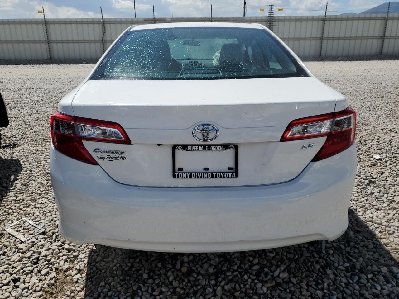 4T4BF1FK6ER433622 2014 Toyota Camry L