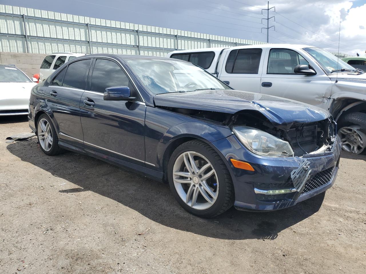 VIN WDDGF4HB9EA941755 2014 MERCEDES-BENZ C-CLASS no.4