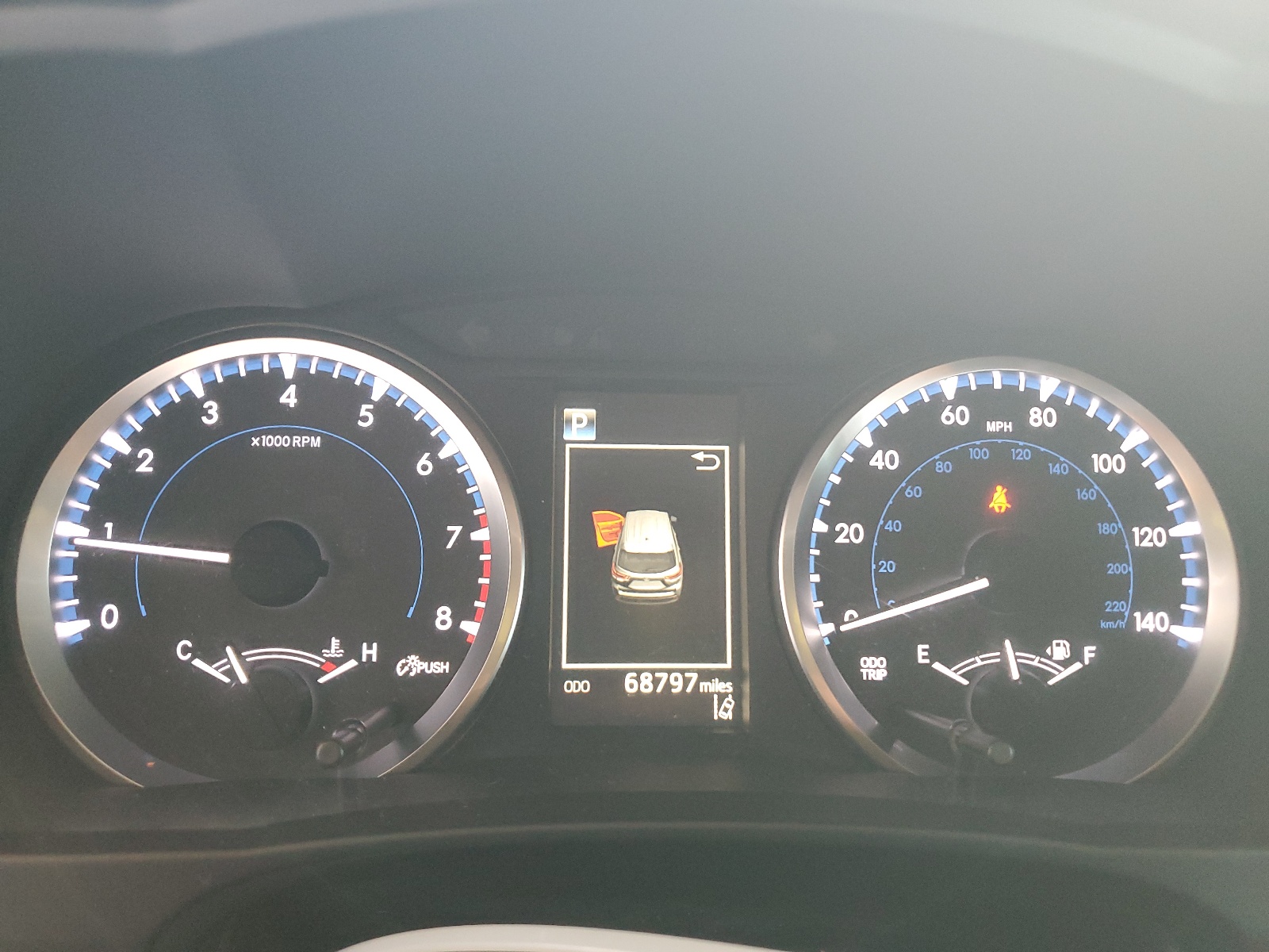 5TDZZRFH4HS226162 2017 Toyota Highlander Le