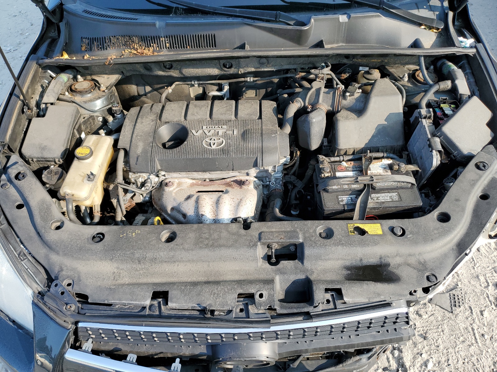 JTMDF4DV0A5024204 2010 Toyota Rav4 Limited