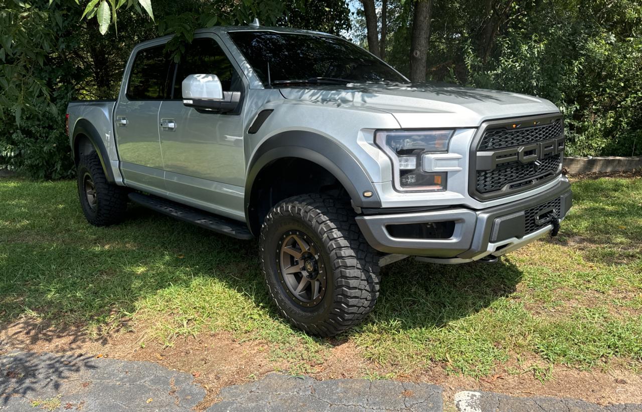 1FTFW1RG8KFB32956 2019 Ford F150 Raptor
