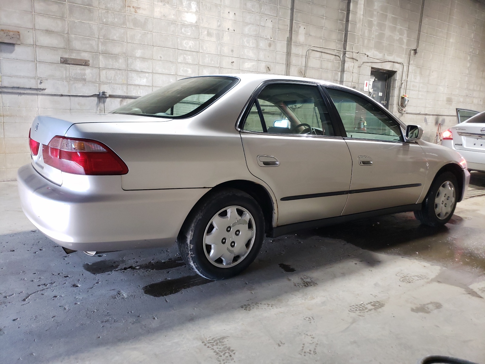 1HGCG5645XA121516 1999 Honda Accord Lx