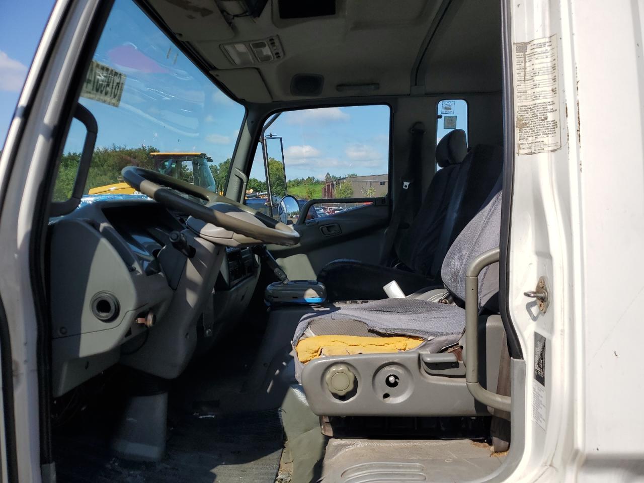 JL6DFL1E67K003003 2007 Mitsubishi Fuso Truck Of America Inc Fk 61F
