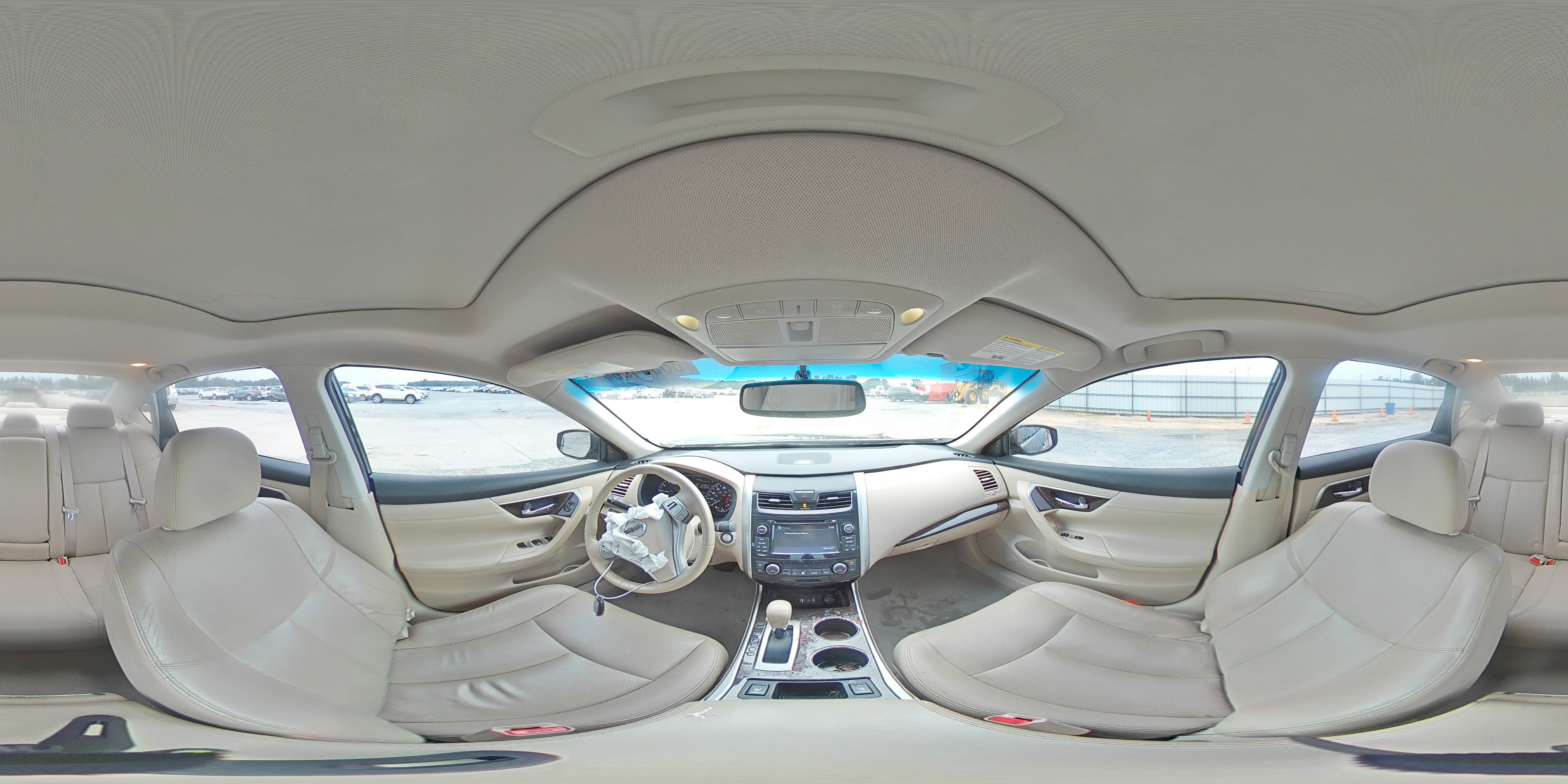 2014 Nissan Altima - Image 13