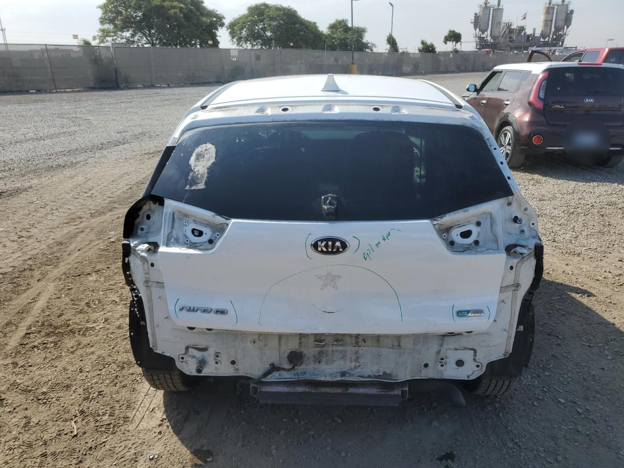 KNDCB3LC4J5128230 2018 Kia Niro Fe