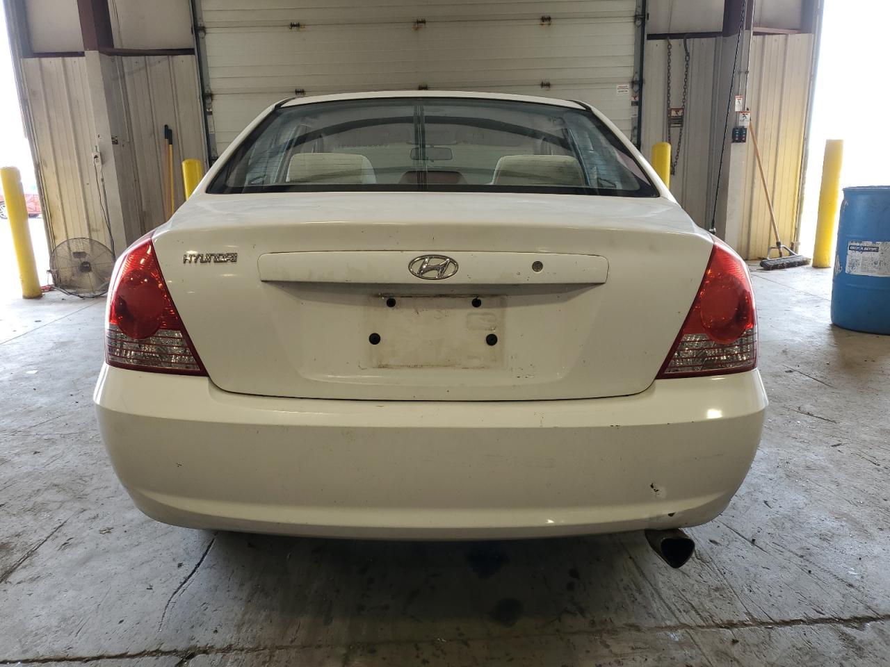2004 Hyundai Elantra Gls VIN: KMHDN46D04U799129 Lot: 66335044