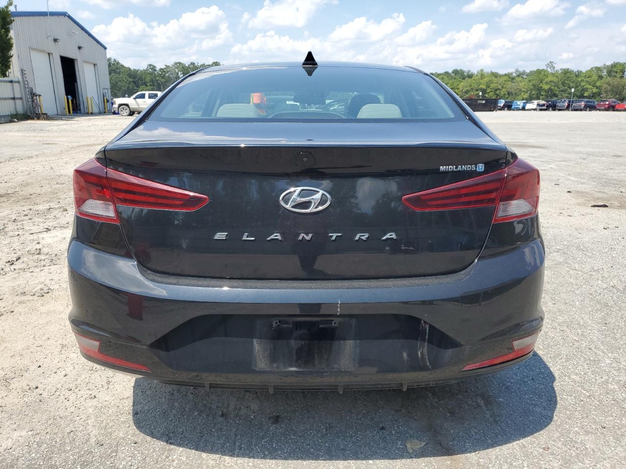 5NPD84LF2KH457335 2019 Hyundai Elantra Sel