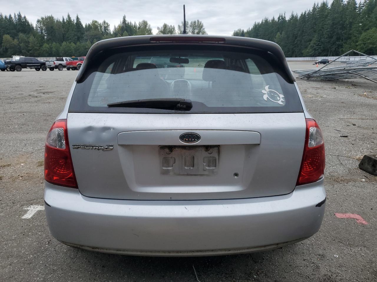 2005 Kia Spectra5 VIN: KNAFE161555113760 Lot: 67147674