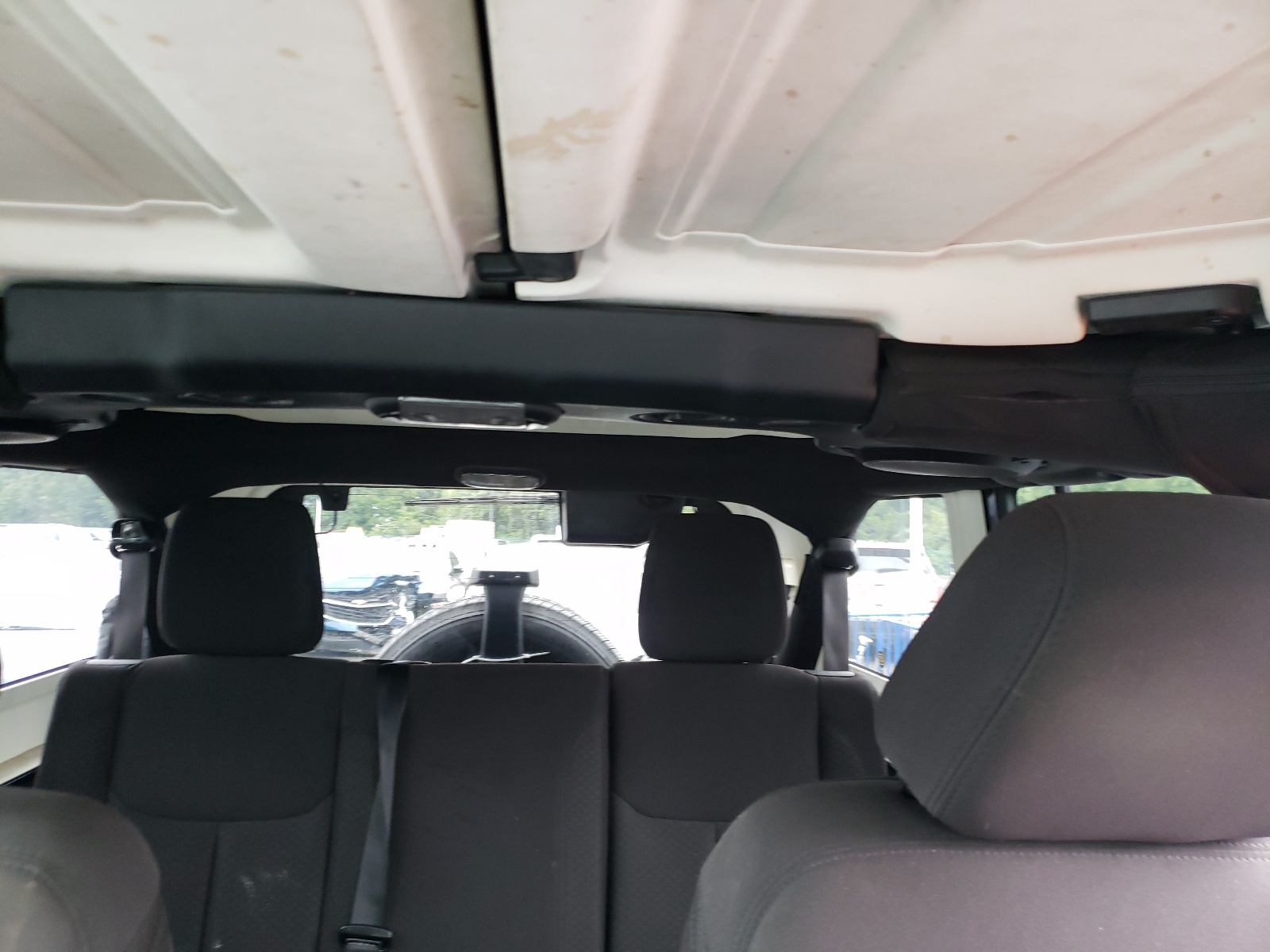 1C4BJWDGXEL120295 2014 Jeep Wrangler Unlimited Sport