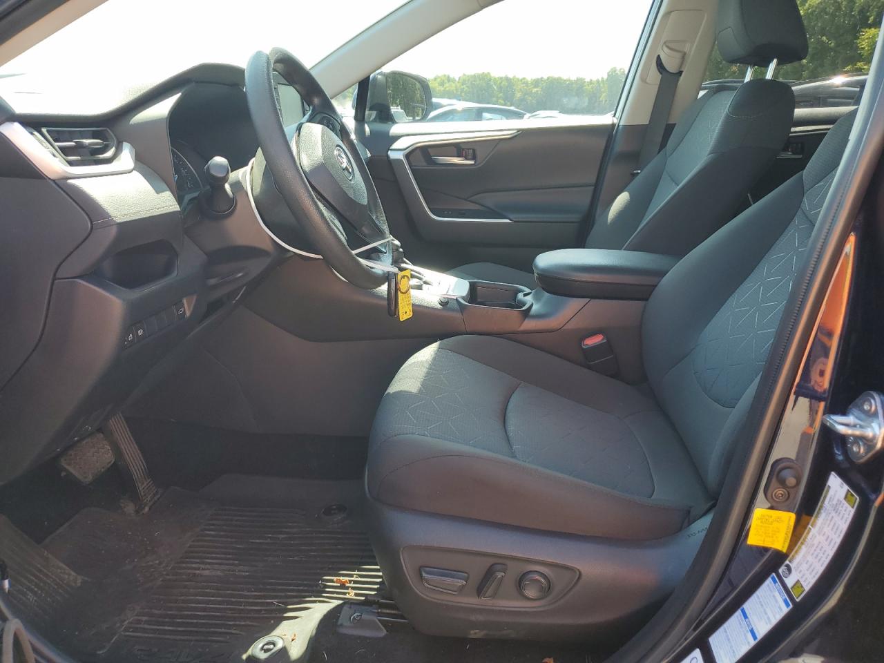 2021 Toyota Rav4 Xle VIN: 4T3RWRFV0MU046345 Lot: 68842494