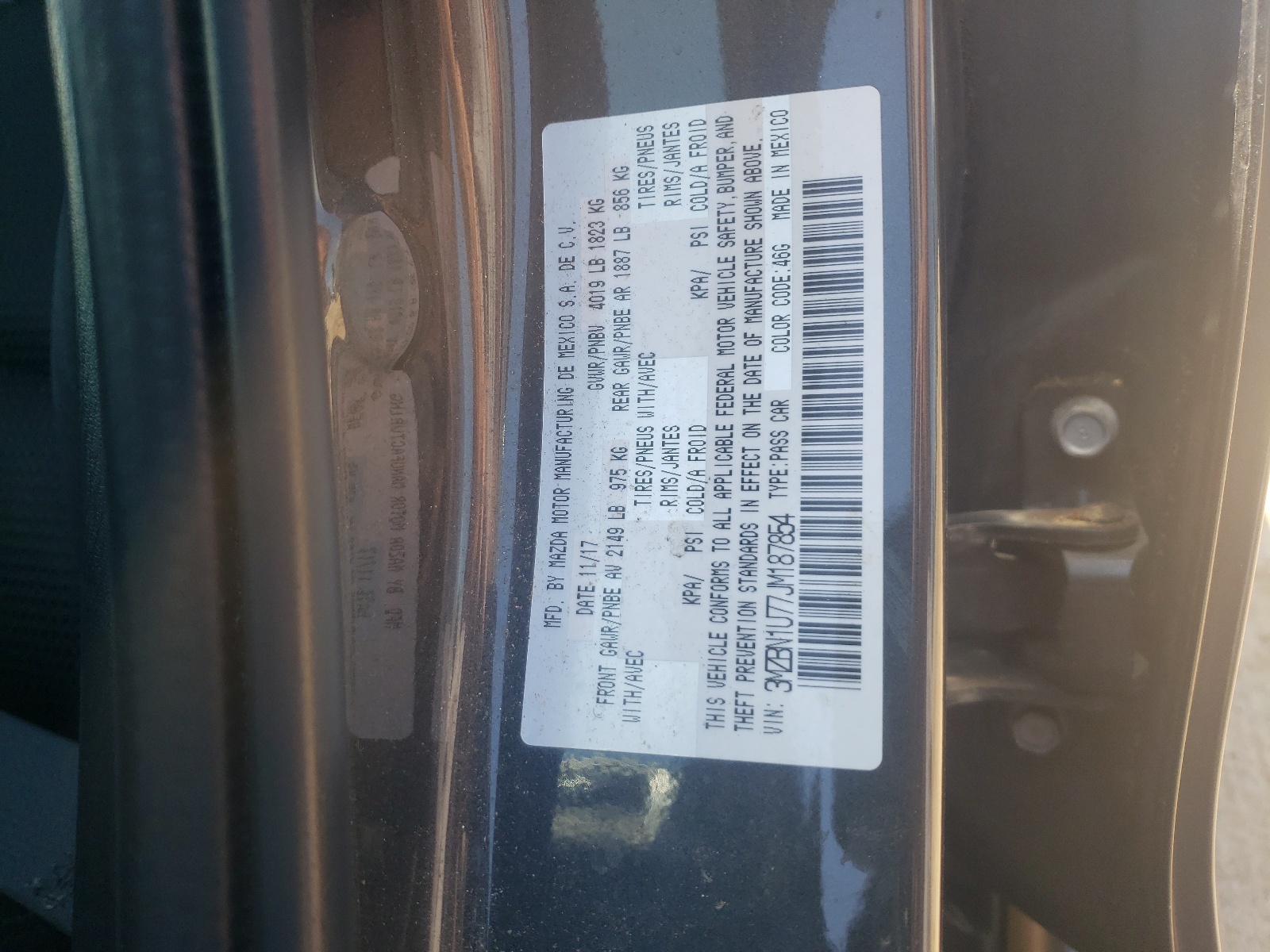 3MZBN1U77JM187854 2018 Mazda 3 Sport