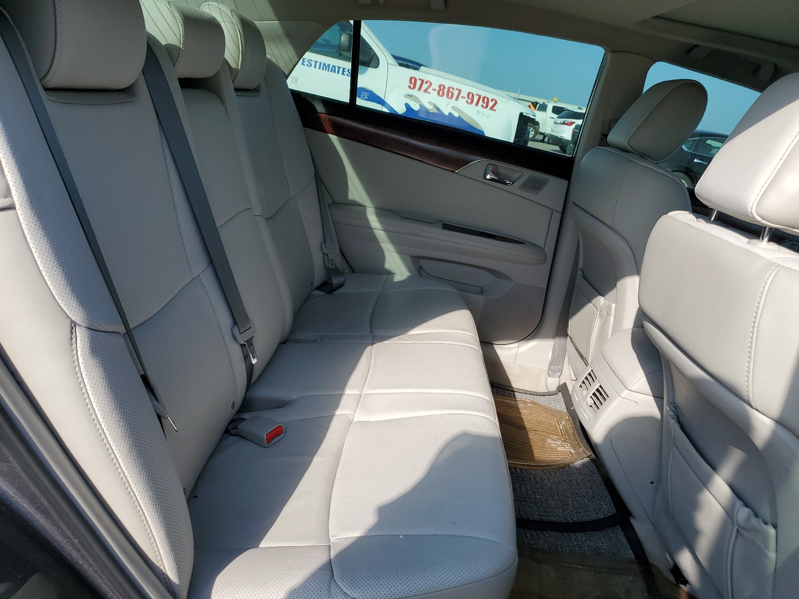 4T1BK3DB0BU438749 2011 Toyota Avalon Base