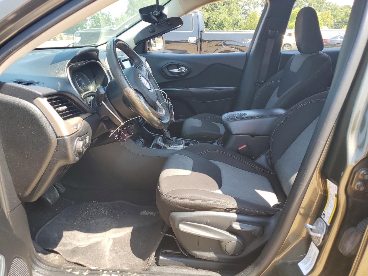 2014 Jeep Cherokee Latitude VIN: 1C4PJLCS7EW200274 Lot: 66847114