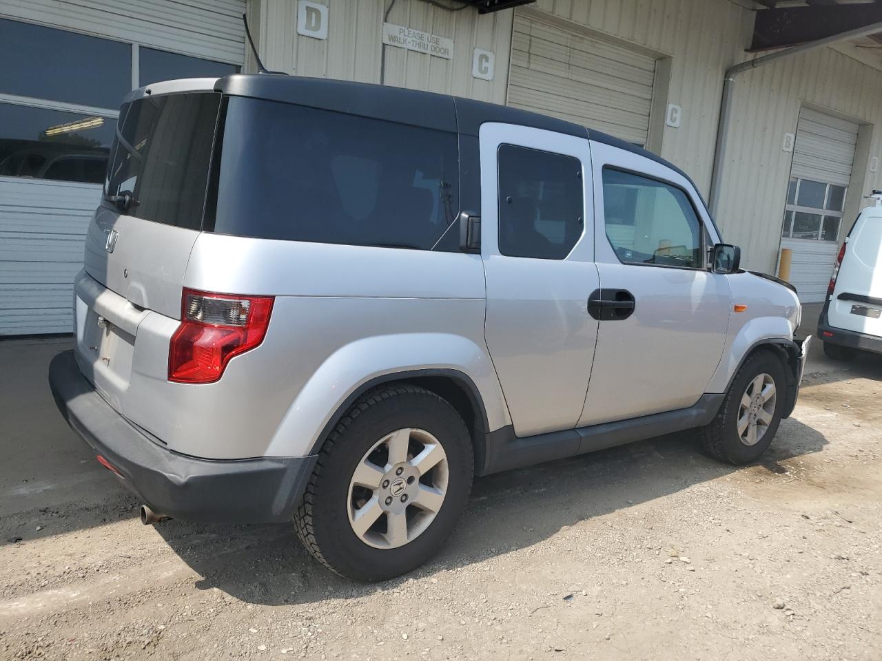 5J6YH2H75AL004810 2010 Honda Element Ex