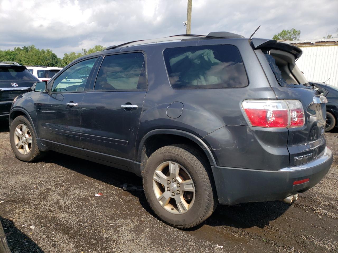 2012 GMC Acadia - Image 2