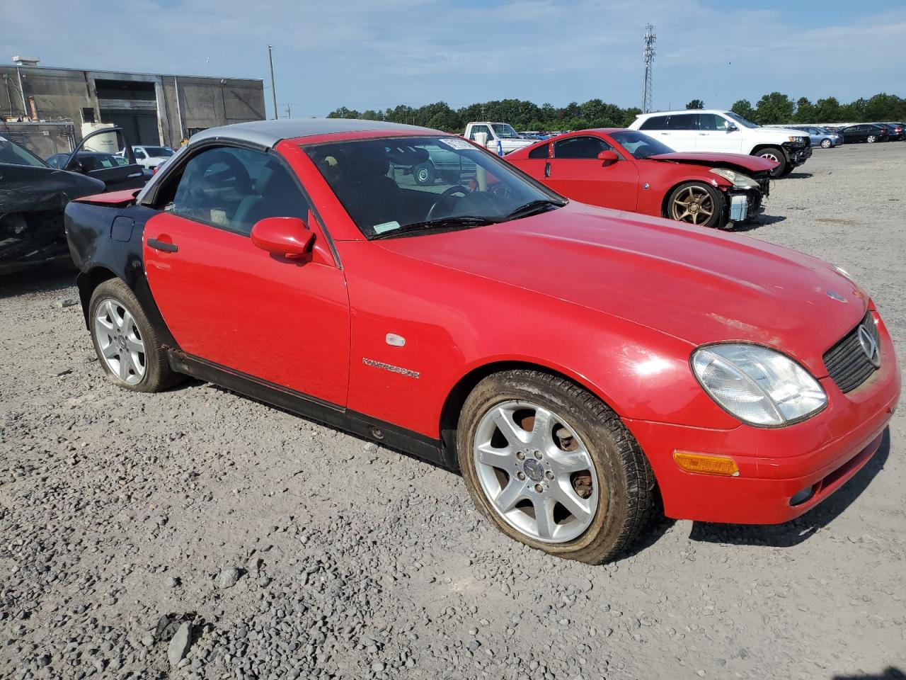 2000 Mercedes-Benz Slk 230 Kompressor VIN: WDBKK47F8YF150028 Lot: 67173124