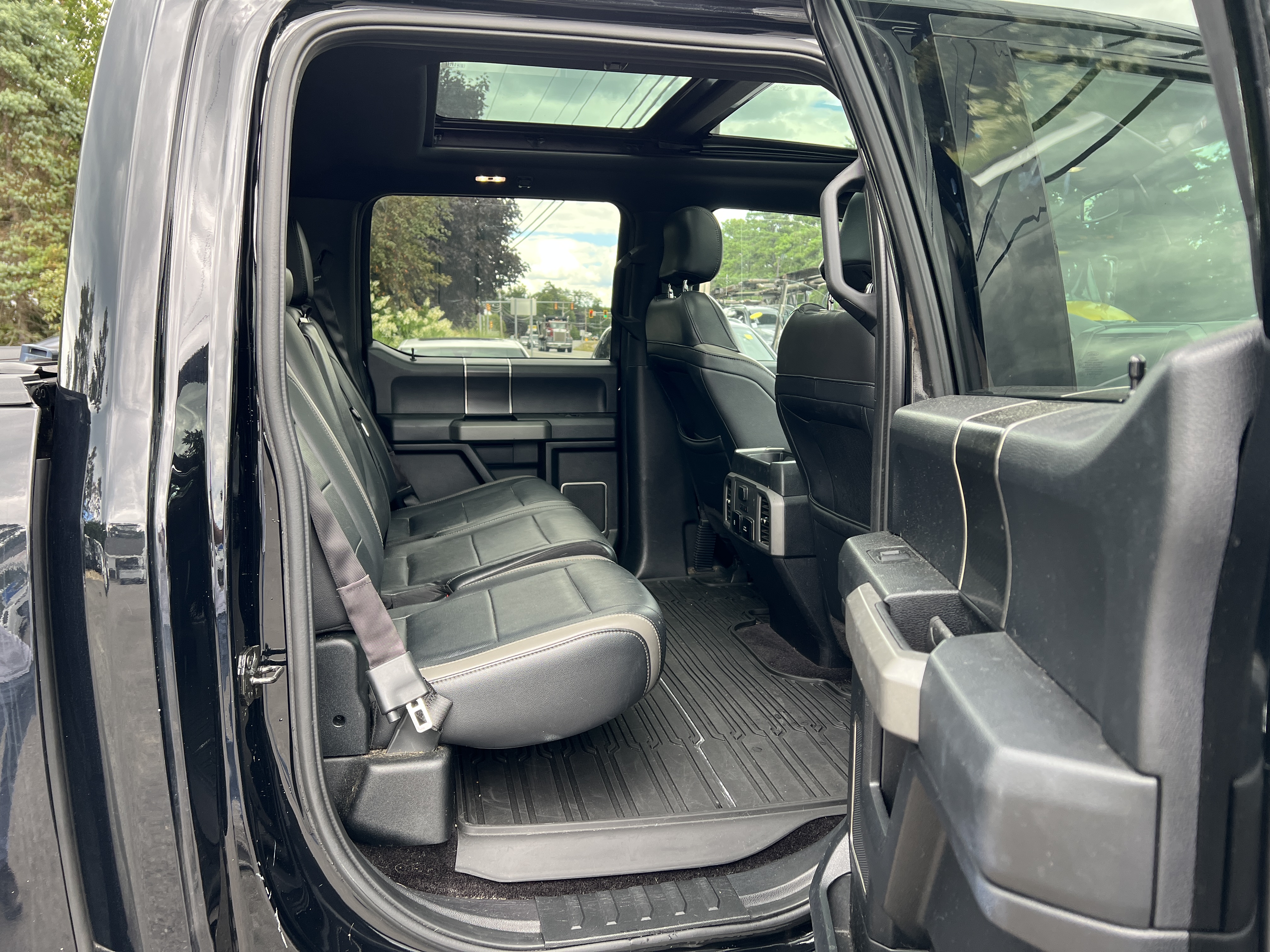 1FTFW1RG9HFB49711 2017 Ford F150 Raptor