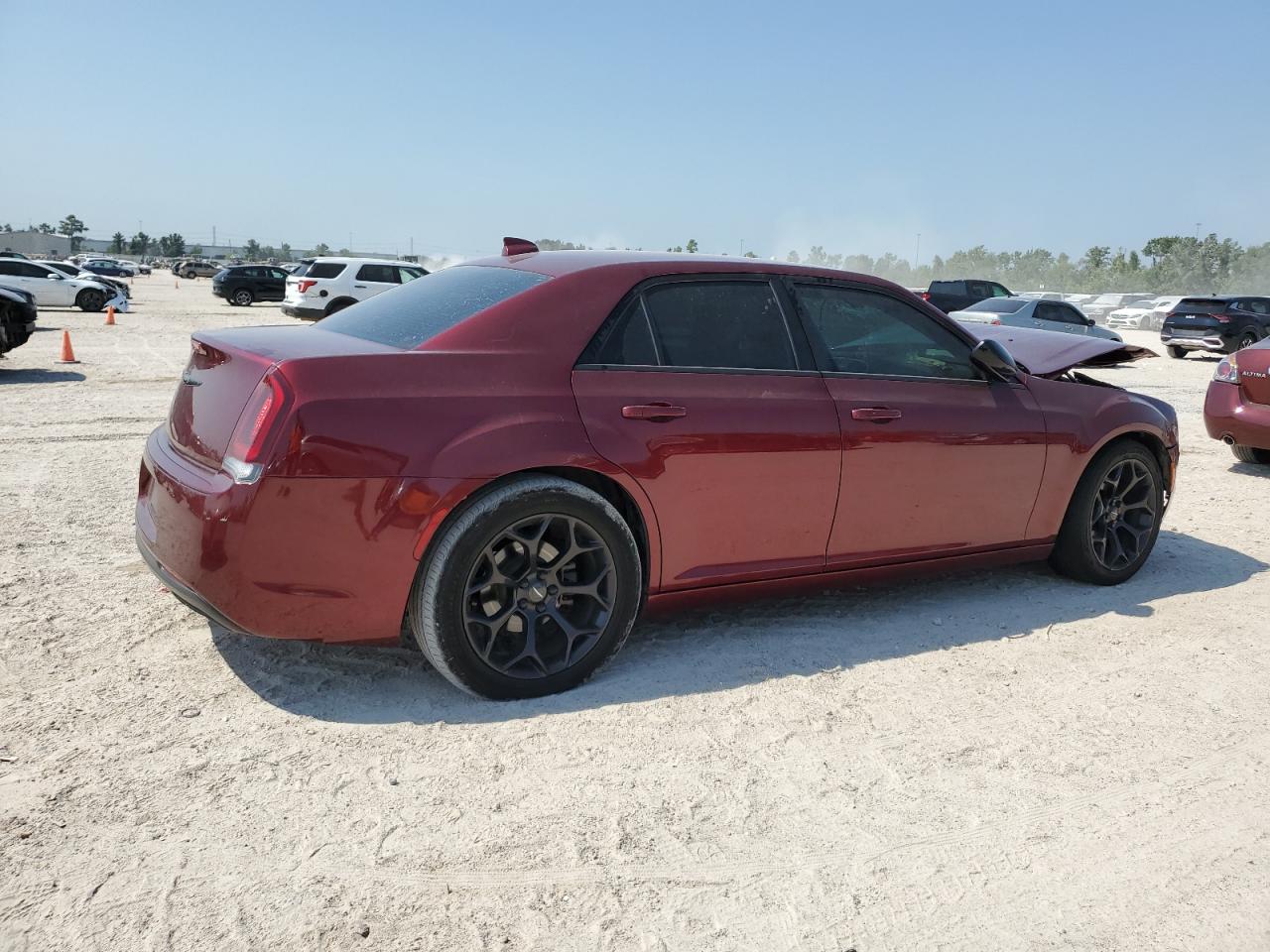 2019 Chrysler 300 - Image 3