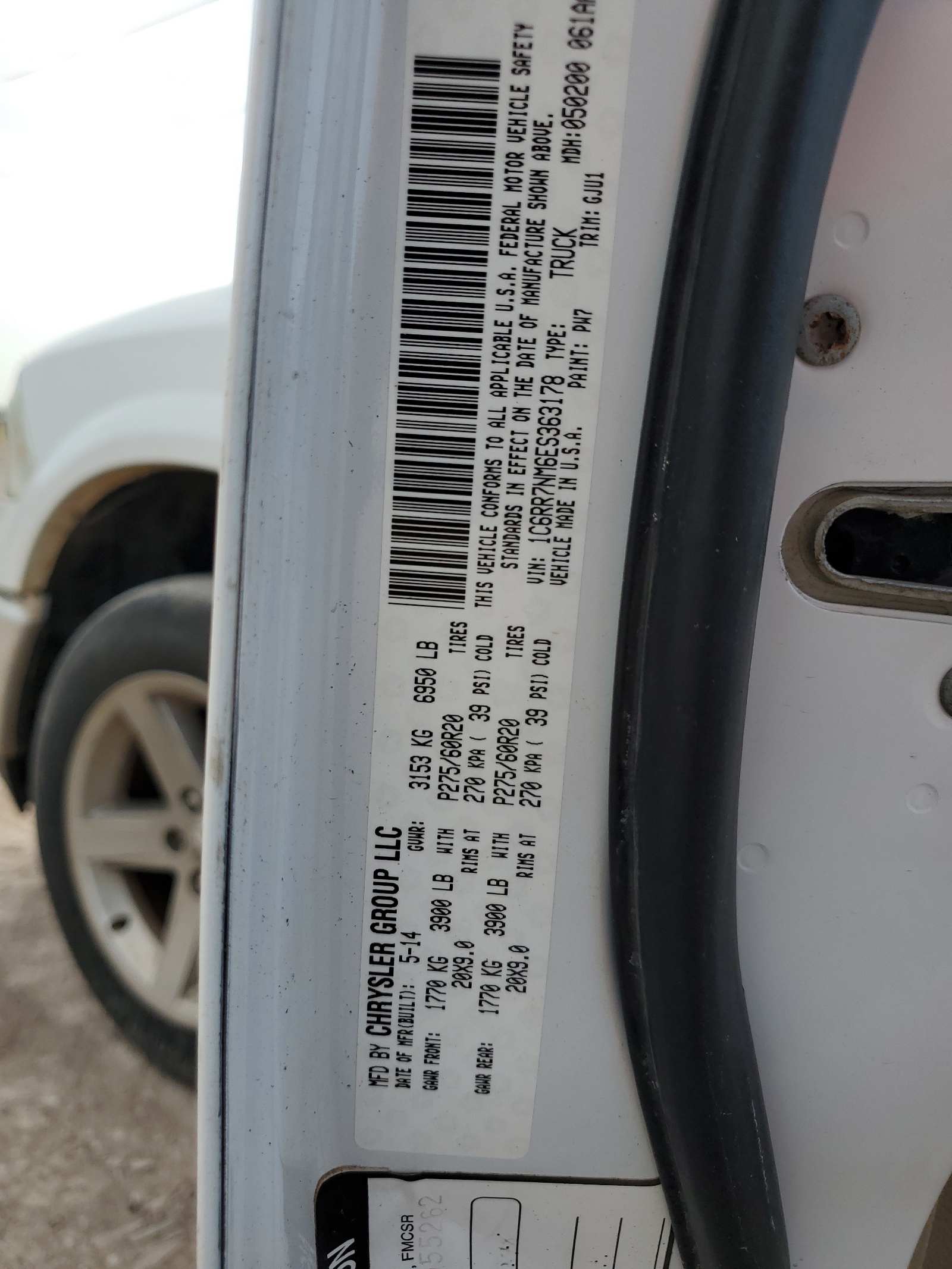 1C6RR7NM6ES363178 2014 Ram 1500 Laramie