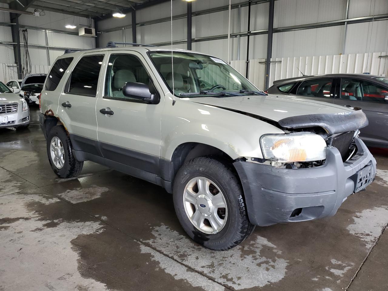 2003 Ford Escape - Image 4