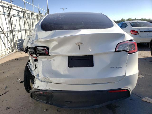 7SAYGAEE5RF010615 Tesla Model Y  6