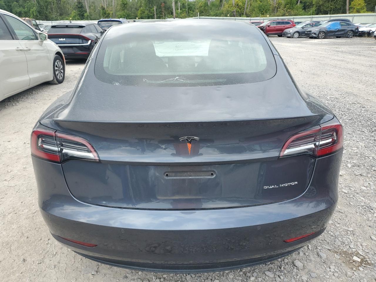 5YJ3E1EB3KF205671 2019 Tesla Model 3