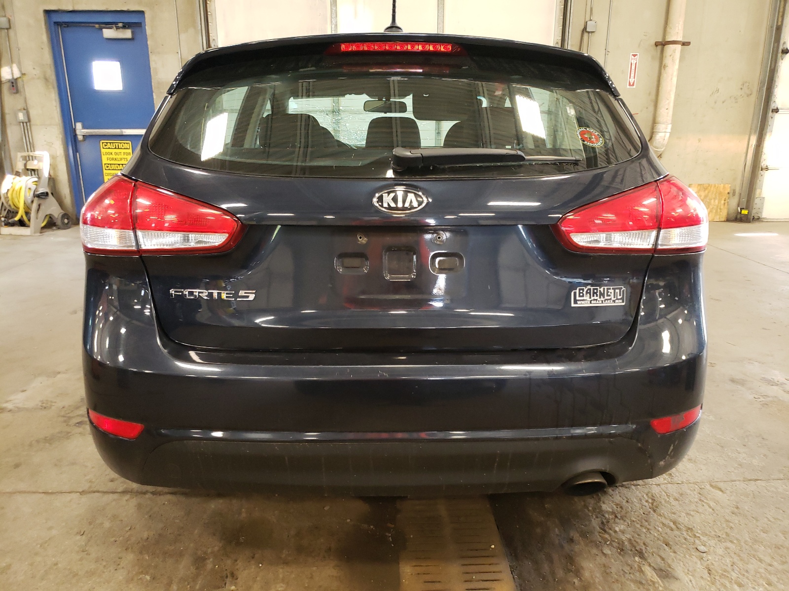 KNAFK5A8XH5693516 2017 Kia Forte Lx