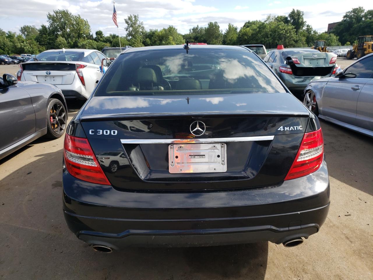 2012 Mercedes-Benz C 300 4Matic VIN: WDDGF8BB9CR239059 Lot: 68299334