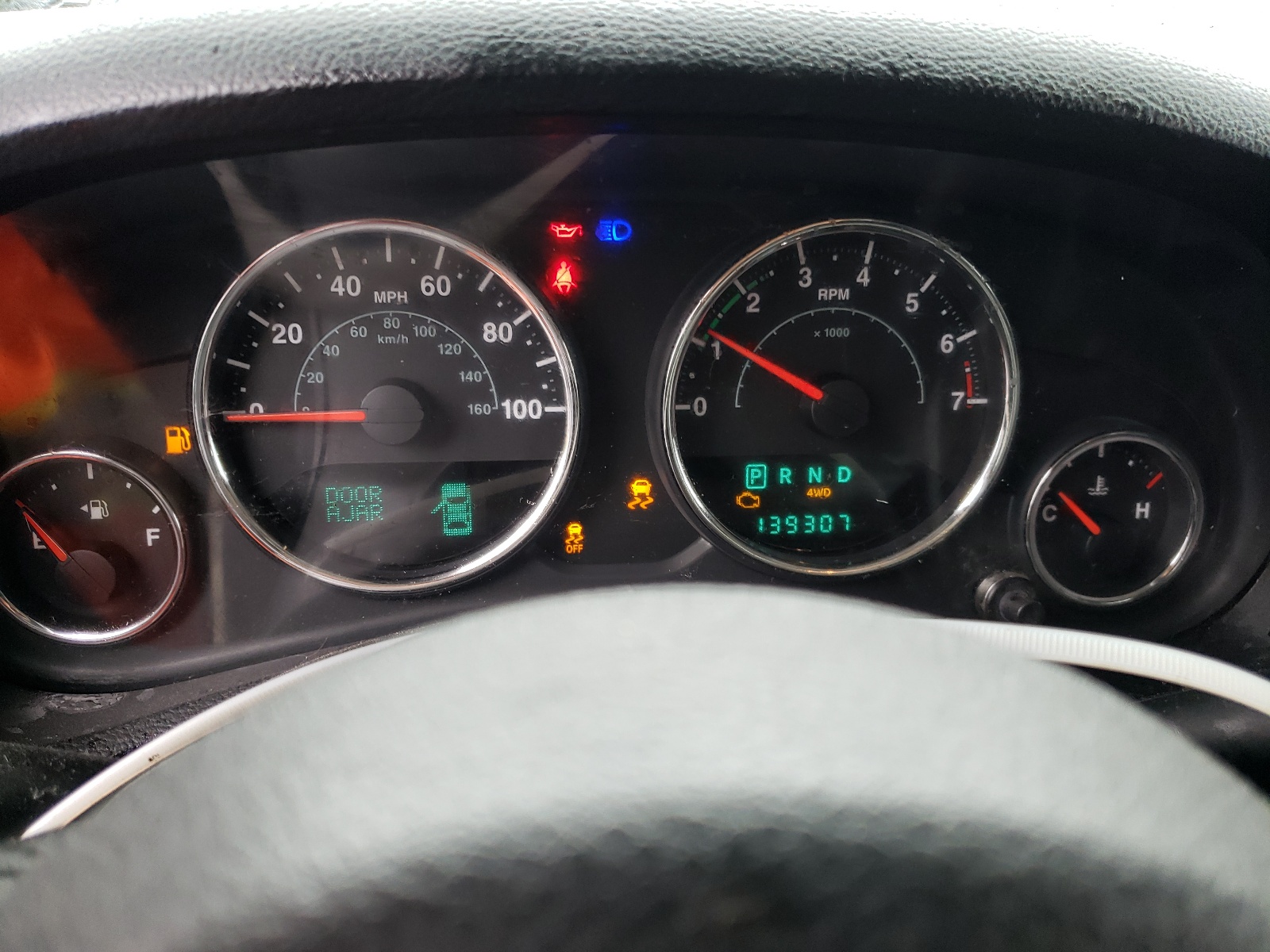 1C4BJWDGXEL120295 2014 Jeep Wrangler Unlimited Sport