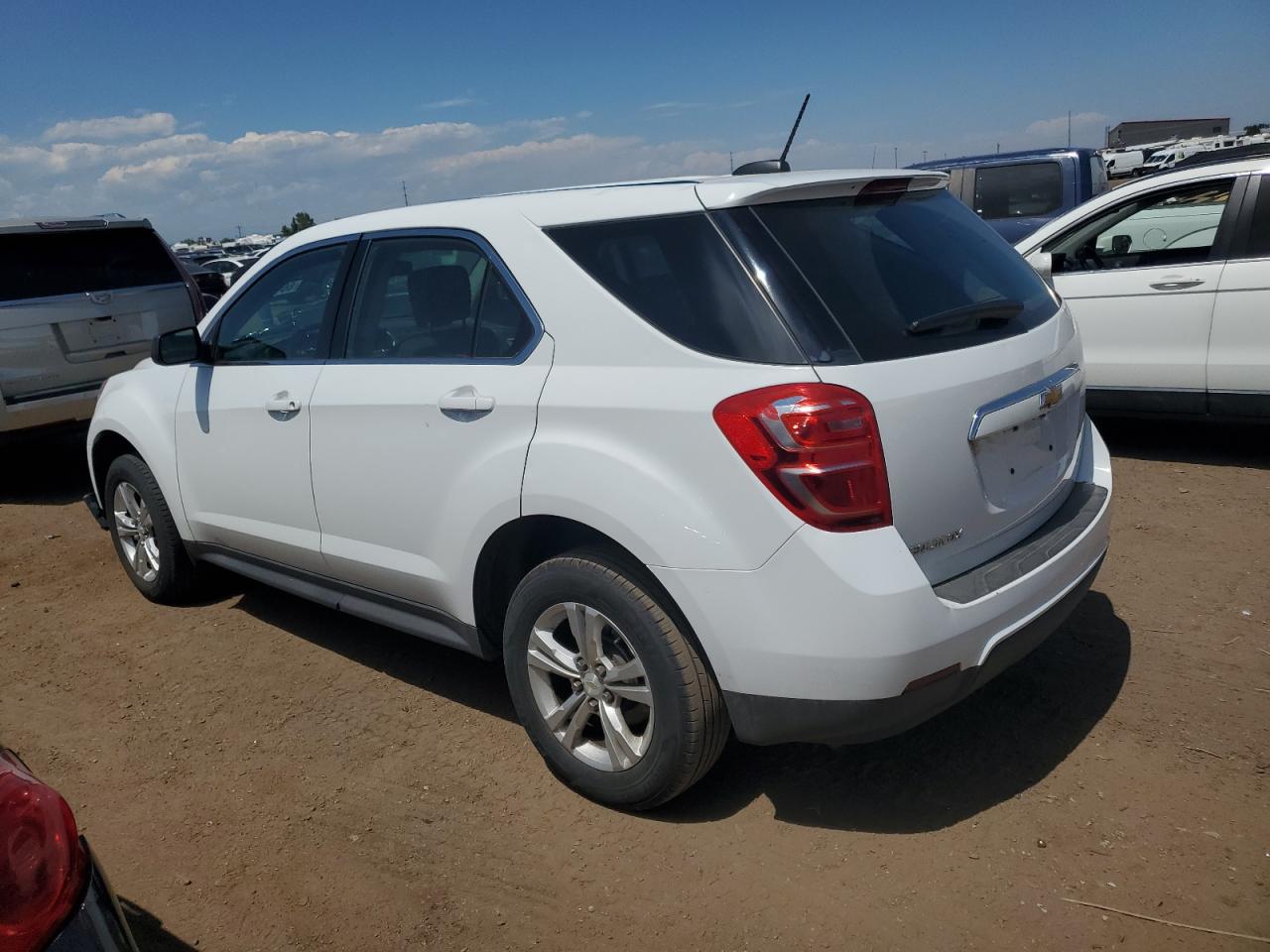 2017 Chevrolet Equinox - Image 2
