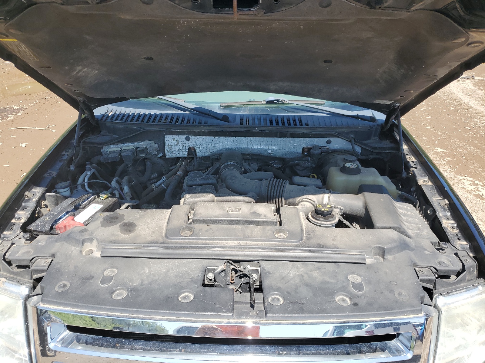 1FMFU18528LA33334 2008 Ford Expedition Eddie Bauer