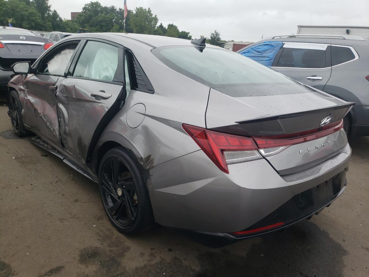 2023 Hyundai Elantra - Image 2