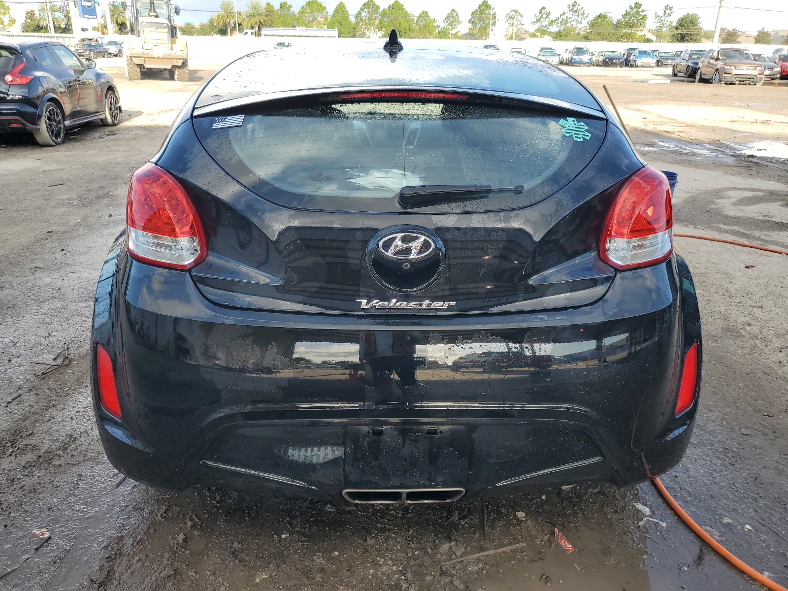 KMHTC6AD2HU324592 2017 Hyundai Veloster